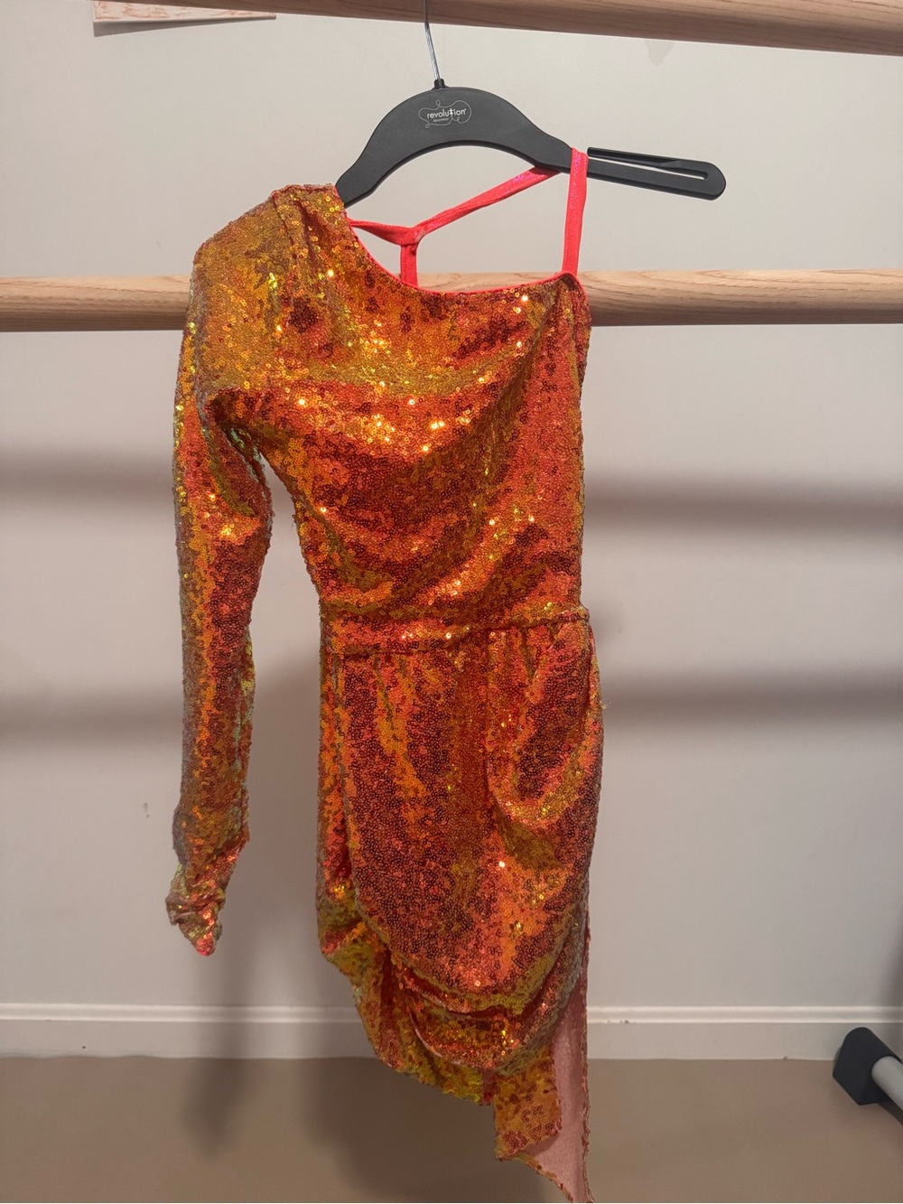 Dance costume - Picture 2 of 2